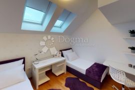 Prodaja stana Centar, 2S+DB, 102 m2, Donji Grad, شقة