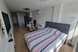 ARHITEKTURNI BOMBONČIĆ SA PANORAMSKIM POGLEDOM, Novi Zagreb - Istok, Appartment