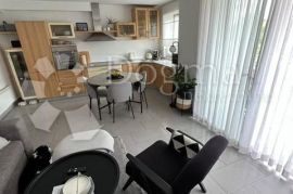 Predivan stan na Pehlinu u novogradnji za najam, Rijeka, Apartamento