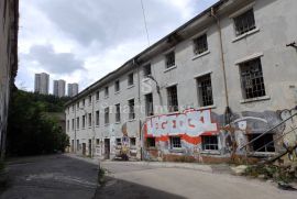 RIJEKA - CENTAR, prodaje se hala od 10.000 m2, Rijeka, Gewerbeimmobilie