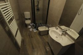 STAN U NOVOGRADNJI 3S+DB SA VELIKOM TERASOM!, Rijeka, Appartement