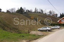 Gradilište na Jelenščaku, Samobor, Земля