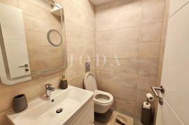 Moderan apartman na odličnoj lokaciji - Malinska, Malinska-Dubašnica, Appartement