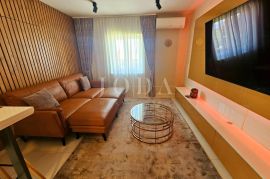 Moderan apartman na odličnoj lokaciji - Malinska, Malinska-Dubašnica, Appartement