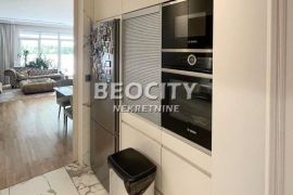 Vračar, Hram Svetog Save, , 6.0, 150m2, Vračar, Appartment