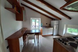 Opatija, Volosko, stan u staroj vili s terasom, Opatija, Appartement