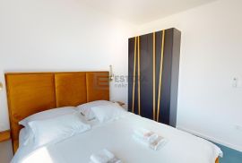 PRODAJA Vir, luksuzni dvoetažni  apartman 81 m2, bazen, parking, Vir, Appartamento