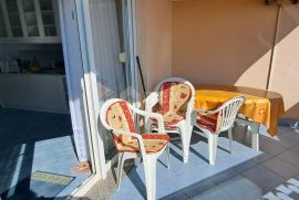 CRIKVENICA - lijepi dvosobni stan s pogledom na more, Crikvenica, Apartamento