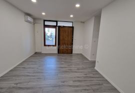 Stenjevec -stan/poslovni prostor-  prizemlje - 63m2 - 139 000 EUR, Zagreb, Appartement