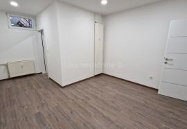 Stenjevec -stan/poslovni prostor-  prizemlje - 63m2 - 139 000 EUR, Zagreb, Appartment