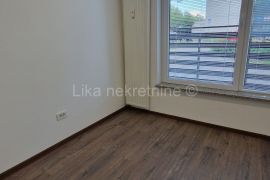 Stenjevec -stan/poslovni prostor-  prizemlje - 63m2 - 139 000 EUR, Zagreb, Wohnung
