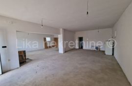 GOSPIĆ - centar , stambeno-poslovni objekat, Gospić - Okolica, Commercial property