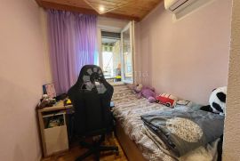 HITNO!! TROSOBAN STAN U ROVINJU S LIJEPIM POGLEDOM, Rovinj, Apartamento