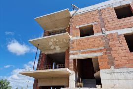 Prilika - Novogradnja na odličnoj lokaciji 800 m od mora!, Medulin, Appartamento