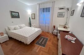 Elegantan, uređen stan u vili, kraj mora, s parkingom !, Opatija, Appartamento