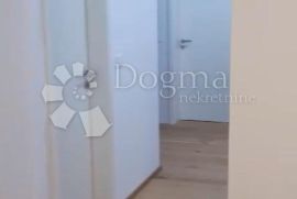 Trosobni apartman na Viru S1, Vir, Διαμέρισμα