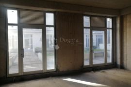 Krnjevo - poslovni prostor na odličnoj lokaciji, Rijeka, Propriété commerciale