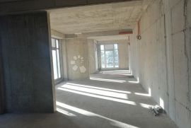 Krnjevo - odličan mali prostor u novijoj gradnji, Rijeka, Ticari emlak