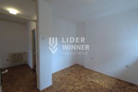 Hitna prodaja 2.0 Zemun, Karlovačka odmah useljiv, uknjižen ID#129164, Zemun, Flat