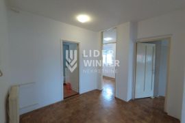 Hitna prodaja 2.0 Zemun, Karlovačka odmah useljiv, uknjižen ID#129164, Zemun, Διαμέρισμα