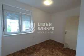 Hitna prodaja 2.0 Zemun, Karlovačka odmah useljiv, uknjižen ID#129164, Zemun, Flat