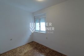 Hitna prodaja 2.0 Zemun, Karlovačka odmah useljiv, uknjižen ID#129164, Zemun, Flat