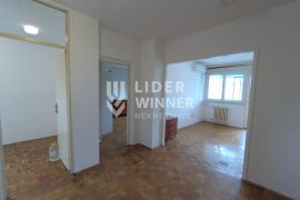 Hitna prodaja 2.0 Zemun, Karlovačka odmah useljiv, uknjižen ID#129164, Zemun, Appartement