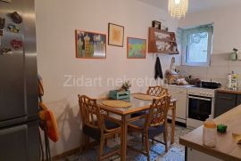 Stan na odličnoj lokaciji u centru Zemuna, Zemun, Appartment