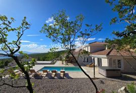Jadranovo, atraktivna kamena kuća s bazenom i pogledom, Crikvenica, Maison