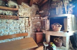 Posedarje - restoran/konoba atraktivna lokacija! 298000€, Posedarje, Εμπορικά ακίνητα