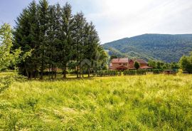 VRBOVSKO(OKOLICA) - Kuća za odmor s dva građevinska zemljišta, Vrbovsko, Casa