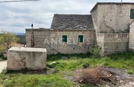 Brač, Novo Selo -  autentična stara kamena kuća, 120 m2, Selca, Haus