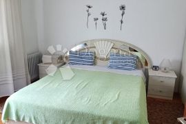 ZADAR - BILI BRIG - VELIKI STAN S TRI SPAVAĆE SOBE, Zadar, Apartamento