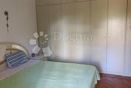 ZADAR - BILI BRIG - VELIKI STAN S TRI SPAVAĆE SOBE, Zadar, Appartement