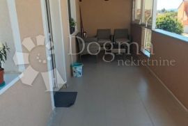 Zadar, Stanovi - Jeftin stan u mirnom dijelu grada, Zadar, Appartment