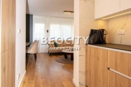 Novi Beograd, Blok 45, (TC Enjub)-Jurija Gagarina, 3.0, 72m2, Novi Beograd, شقة