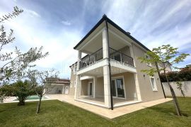 Istra, Umag, okolica - Luksuzna vila s bazenom u istarskom stilu na TOP lokaciji, Umag, House