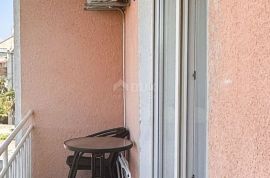 CRIKVENICA - Stan podijeljen u dva apartmana s prekrasnim pogledom na more. GARAŽA!, Crikvenica, Appartement