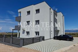 APARTMANI S POGLEDOM NA MORE, POTPUNO NAMJEŠTENI - POVLJANA, PAG, Povljana, Appartment