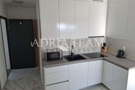 APARTMANI S POGLEDOM NA MORE, POTPUNO NAMJEŠTENI - POVLJANA, PAG, Povljana, Flat