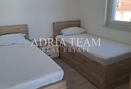 APARTMANI S POGLEDOM NA MORE, POTPUNO NAMJEŠTENI - POVLJANA, PAG, Povljana, Kвартира