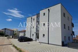 APARTMANI S POGLEDOM NA MORE, POTPUNO NAMJEŠTENI - POVLJANA, PAG, Povljana, Flat