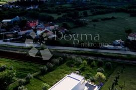 DVIJE  VILLE S 2  BAZENA, POGLED NA MORE!!!, Vodnjan, House