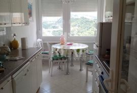 Najam komfornog stana u naboderu na Kozali 3S+DB  86.10, Rijeka, Διαμέρισμα