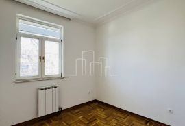 Gala Četverosoban stan Breka prodaja, Sarajevo Centar, Appartement