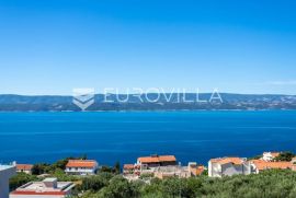 Omiš, apartmanska kuća s panoramskim pogledom na more, Omiš, Famiglia