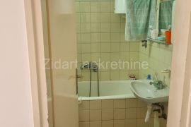 Petlovo brdo, 70m2, 1/5, C.G., 2.0, uknjiženo, Rakovica, Apartamento