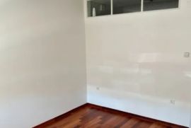 Renovirani stan u centru, Pula, Istra, Pula, Apartamento