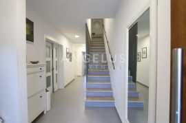 Istra, Pula - Obiteljska kuća, 218m2 za prodaju, Pula, Famiglia