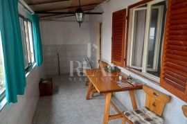 Prodaja samostojeće kuće na Gornjem Zametu S+1  150 m2, Rijeka, Дом